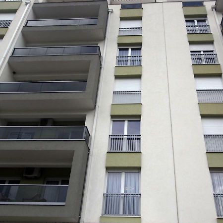It Apartment เทรบินเย ภายนอก รูปภาพ