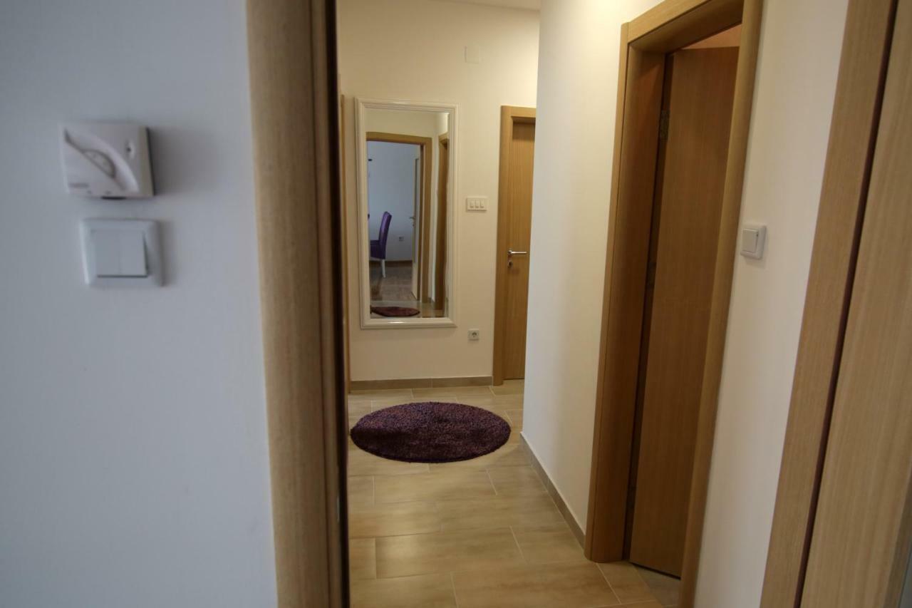 It Apartment เทรบินเย ภายนอก รูปภาพ