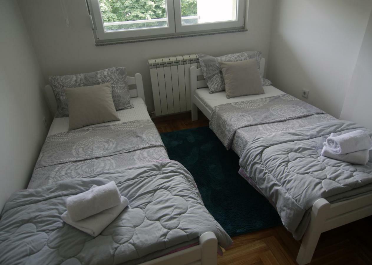 It Apartment เทรบินเย ภายนอก รูปภาพ