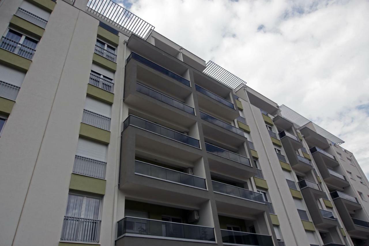 It Apartment เทรบินเย ภายนอก รูปภาพ
